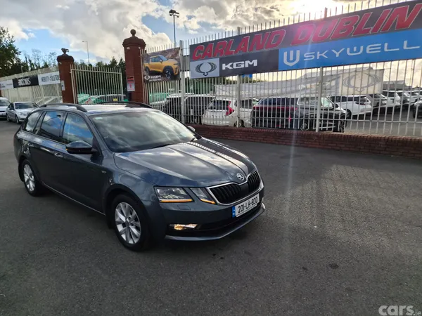 Skoda Octavia Estate, Diesel, 2020, Grey