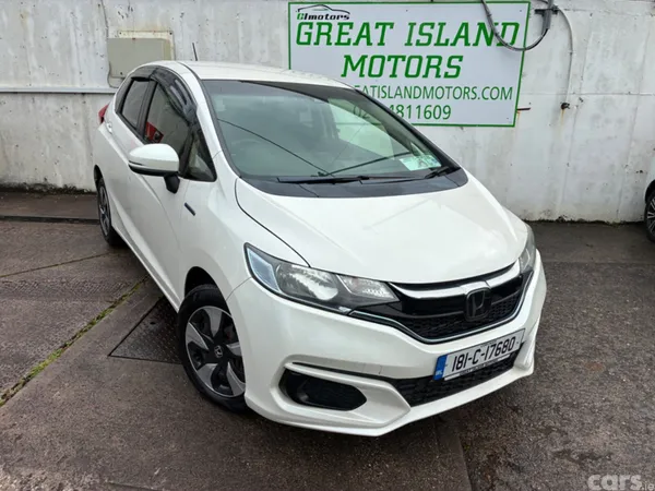 Honda Fit Hatchback, Petrol Hybrid, 2018, White