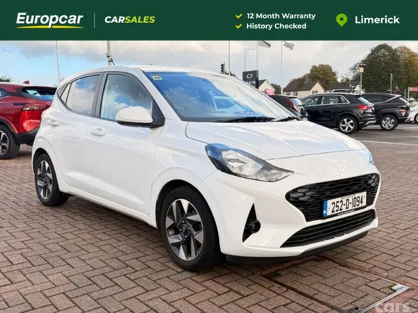Hyundai i10 Hatchback, Petrol, 2025, White