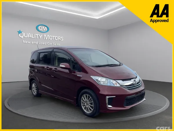 Honda Freed MPV, Petrol Hybrid, 2014, Red
