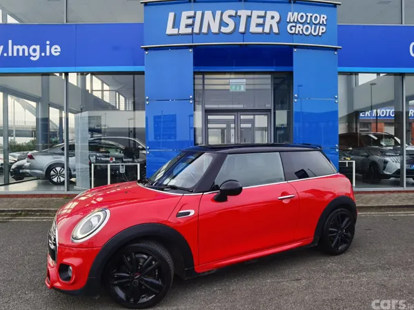 Mini Cooper Hatchback, Petrol, 2018, Red
