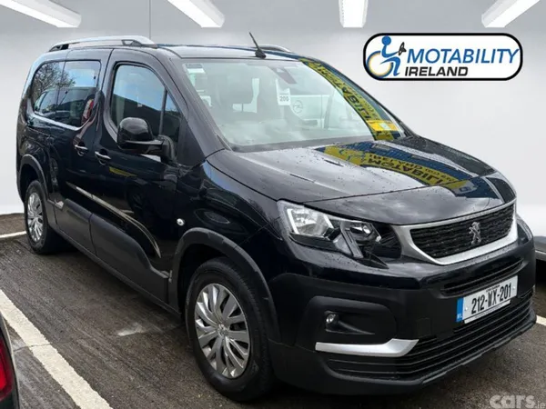 Peugeot Rifter MPV, Diesel, 2021, Black