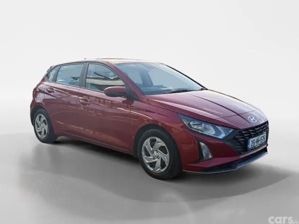Hyundai i20 Hatchback, Petrol, 2025, Red