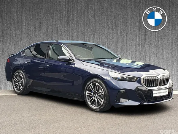 BMW 5-Series Saloon, Petrol Plug-in Hybrid, 2026, Blue