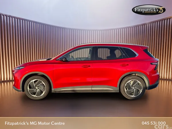 MG MGS5 Hatchback, Electric, 2026, Red