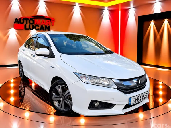 Honda Grace Saloon, Petrol Hybrid, 2015, White