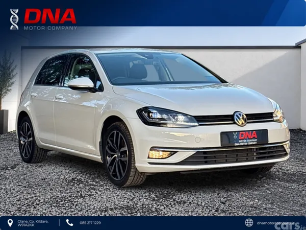 Volkswagen Golf Hatchback, Petrol, 2019, White