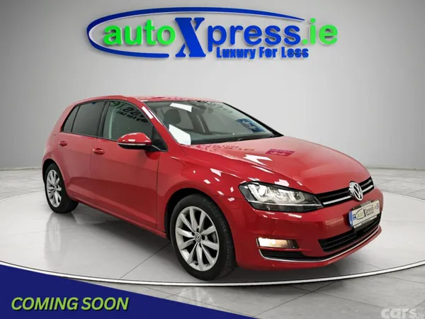 Volkswagen Golf Hatchback, Petrol, 2015, Red