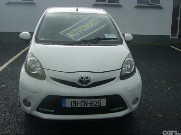 Toyota Aygo Hatchback, Petrol, 2013, White