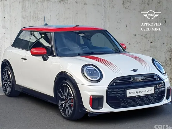 Mini Cooper Hatchback, Petrol, 2026, White