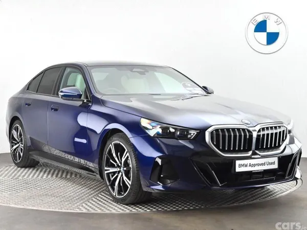 BMW 5-Series Saloon, Petrol Plug-in Hybrid, 2026, Blue