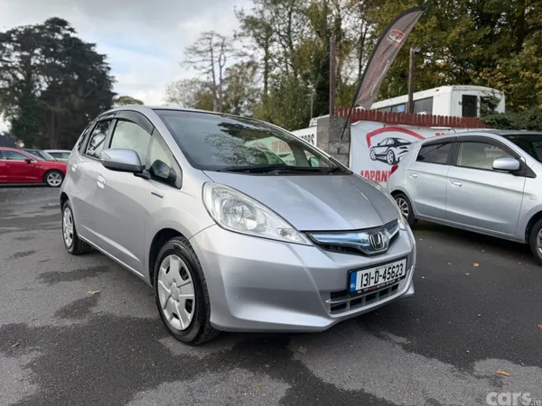 Honda Fit Hatchback, Petrol Hybrid, 2013, Silver