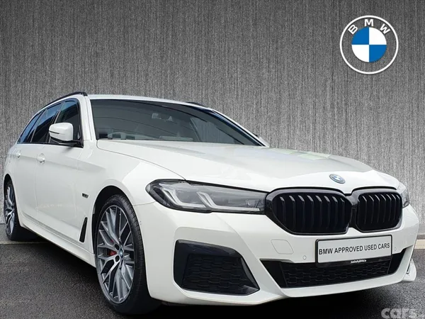 BMW 5-Series Estate, Petrol Plug-in Hybrid, 2023, White