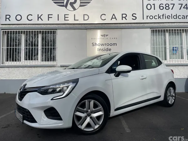 Renault Clio Hatchback, Petrol, 2022, White