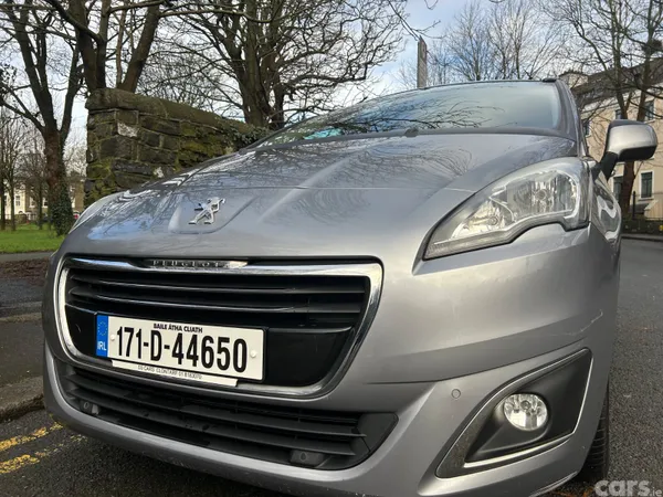 Peugeot 5008 MPV, Petrol, 2017, Grey