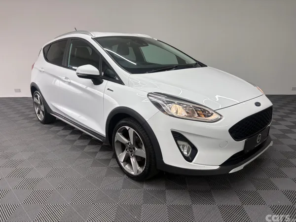 Ford Fiesta Hatchback, Petrol, 2020, White