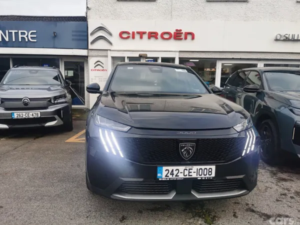 Peugeot 3008 MPV, Petrol Hybrid, 2024, Black