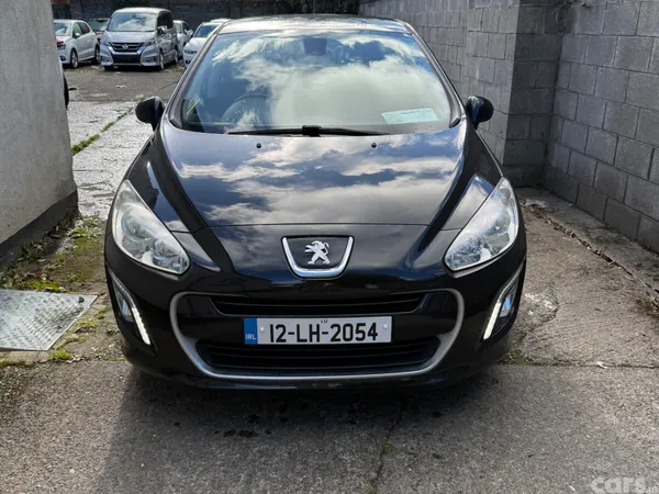 Peugeot 308 Hatchback, Diesel, 2012, Black