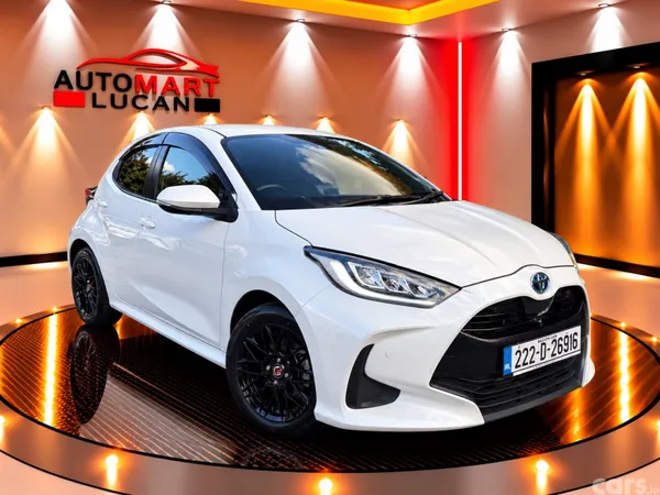 Toyota Yaris Hatchback, Petrol Hybrid, 2022, White