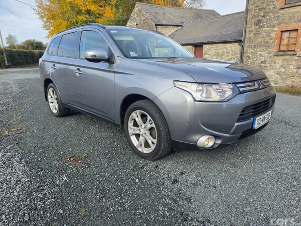 Mitsubishi Outlander SUV, Diesel, 2013, Grey