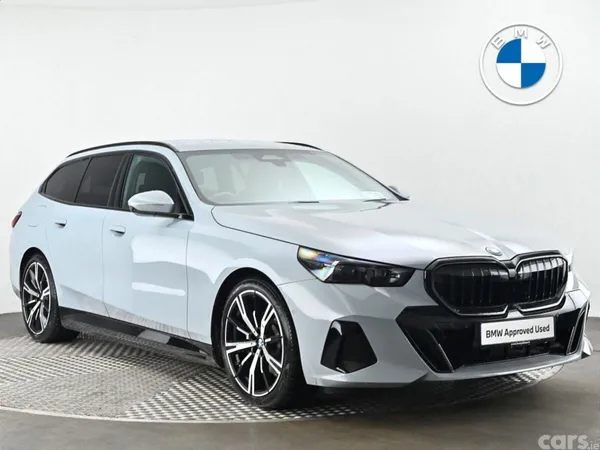 BMW 5-Series Estate, Petrol Plug-in Hybrid, 2026, Grey