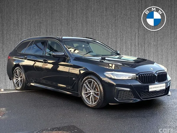 BMW 5-Series Estate, Petrol Plug-in Hybrid, 2021, Black