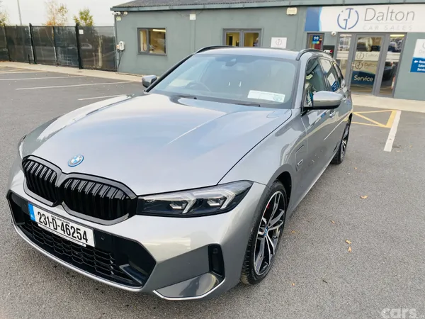 BMW 3-Series Estate, Petrol Plug-in Hybrid, 2023, Grey