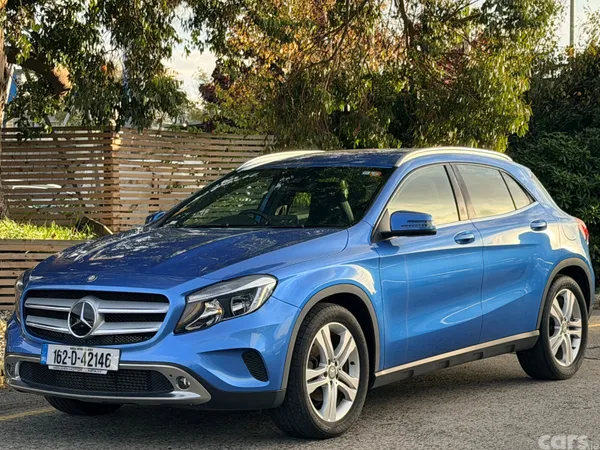 Mercedes-Benz GLA Hatchback, Petrol, 2016, Blue