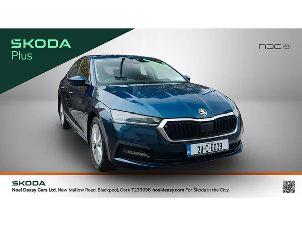 Skoda Octavia Saloon, Petrol, 2021, Blue