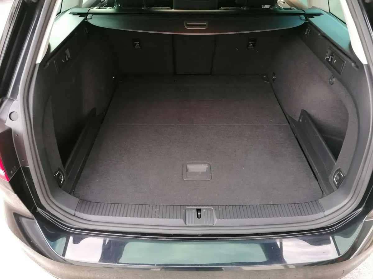 Volkswagen Passat Estate, Diesel, 2019, Black