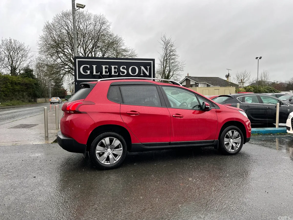 Peugeot 2008 Estate, Petrol, 2019, Red