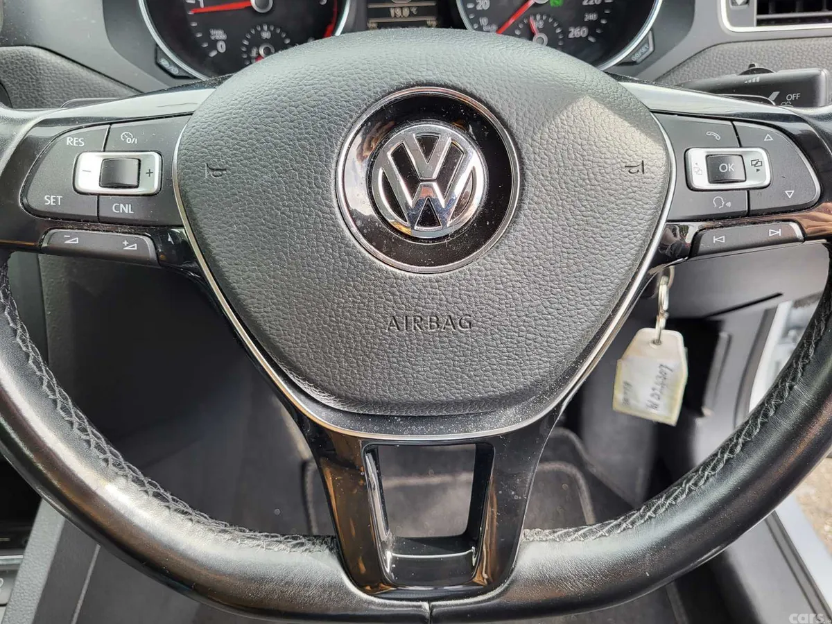 Volkswagen Jetta Saloon, Diesel, 2016, Silver