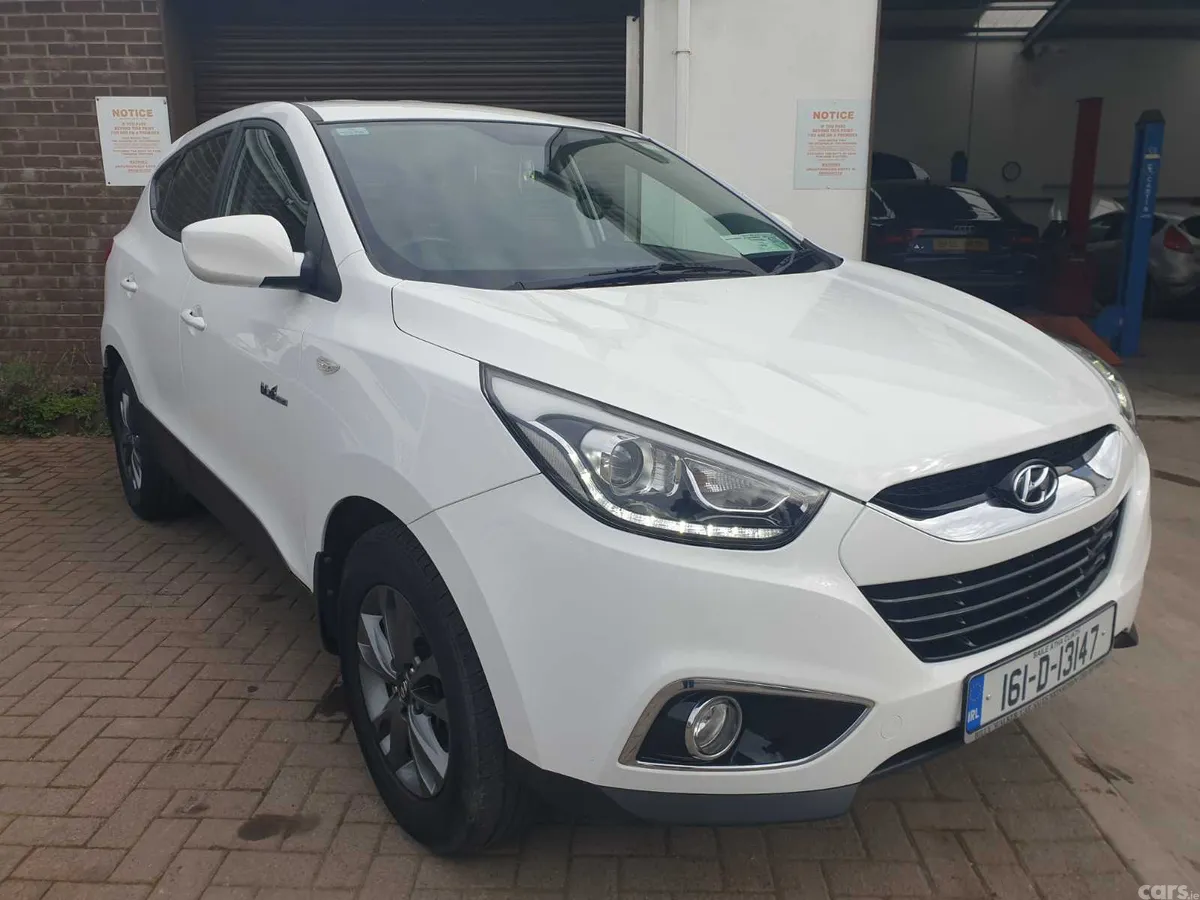 Hyundai ix35 SUV, Diesel, 2016, White