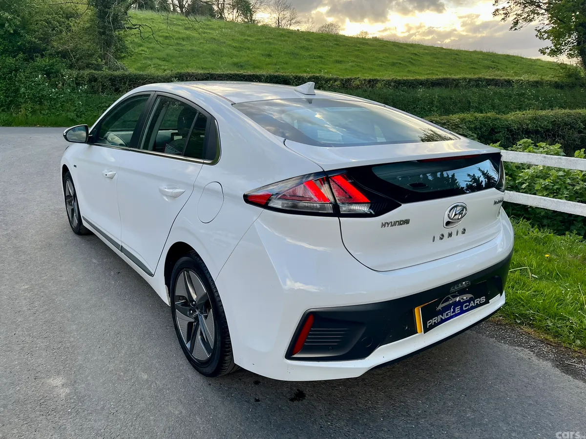 Hyundai IONIQ Hatchback, Petrol Hybrid, 2020, White
