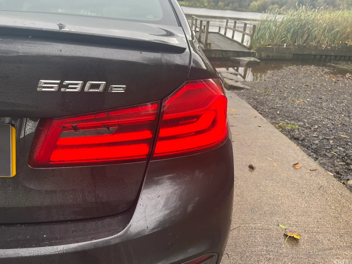 BMW 5-Series Saloon, Petrol Plug-in Hybrid, 2018, Grey