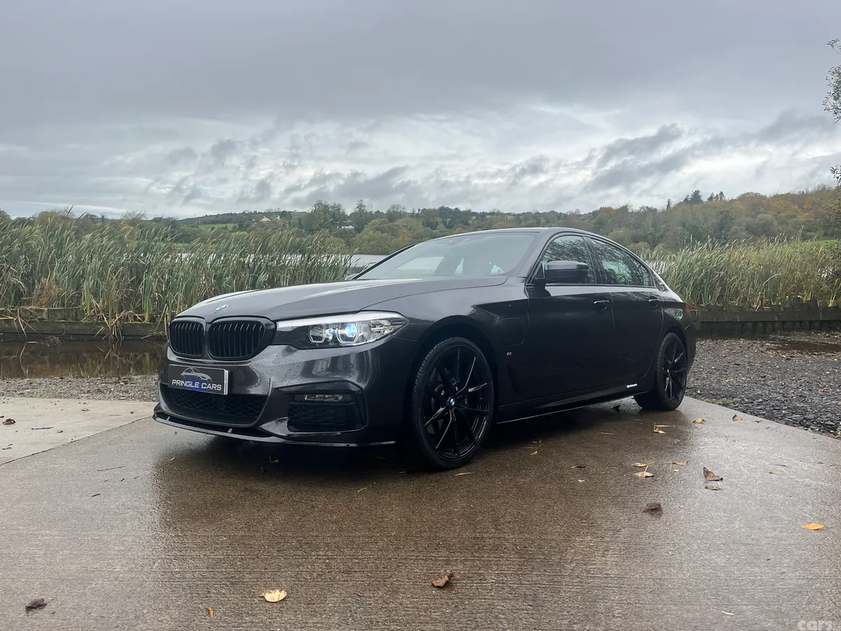 BMW 5-Series Saloon, Petrol Plug-in Hybrid, 2018, Grey