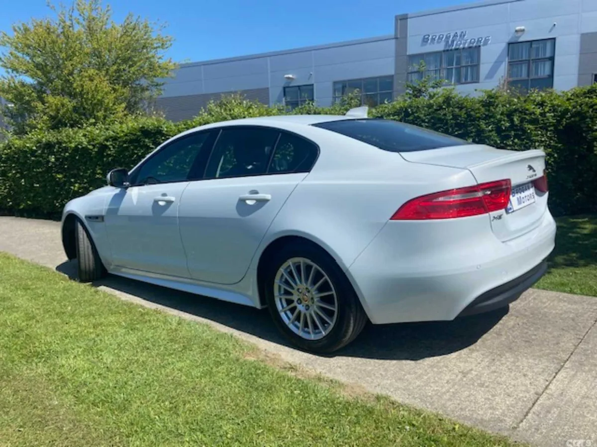 Jaguar XE Saloon, Diesel, 2018, White