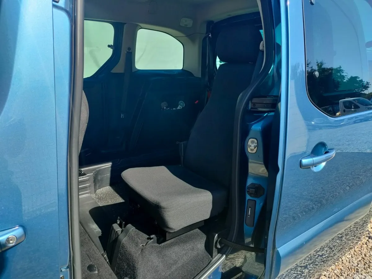 Peugeot Partner Tepee MPV, Diesel, 2017, Blue