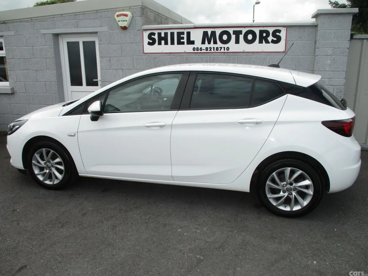 Opel Astra Hatchback, Petrol, 2020, White