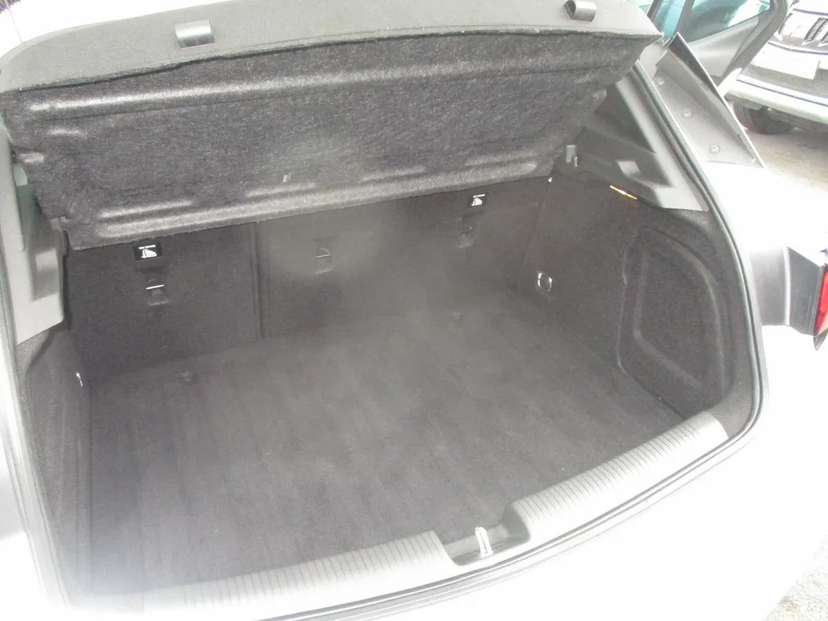 Opel Astra Hatchback, Petrol, 2020, White