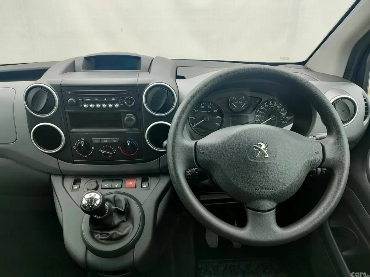 Peugeot Partner MPV, Diesel, 2018, Silver