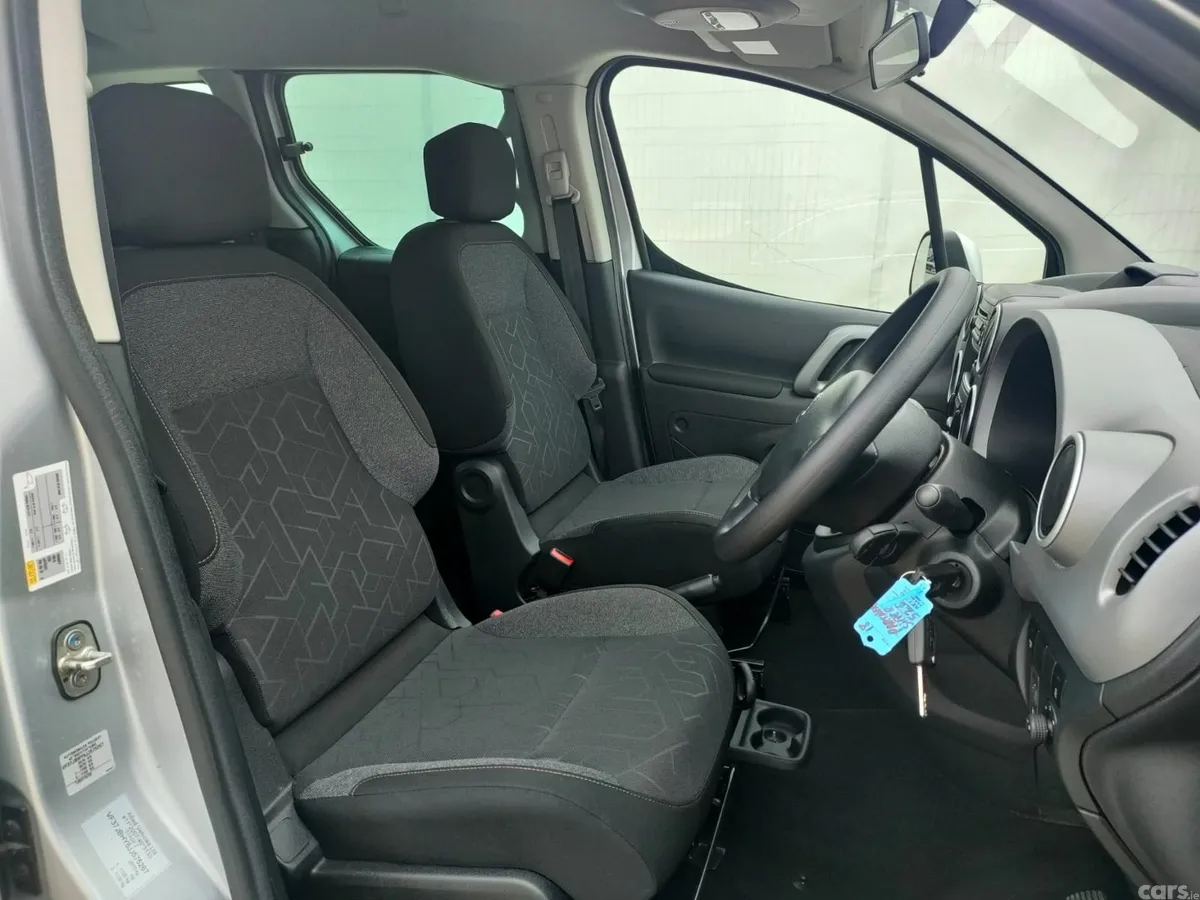 Peugeot Partner MPV, Diesel, 2018, Silver