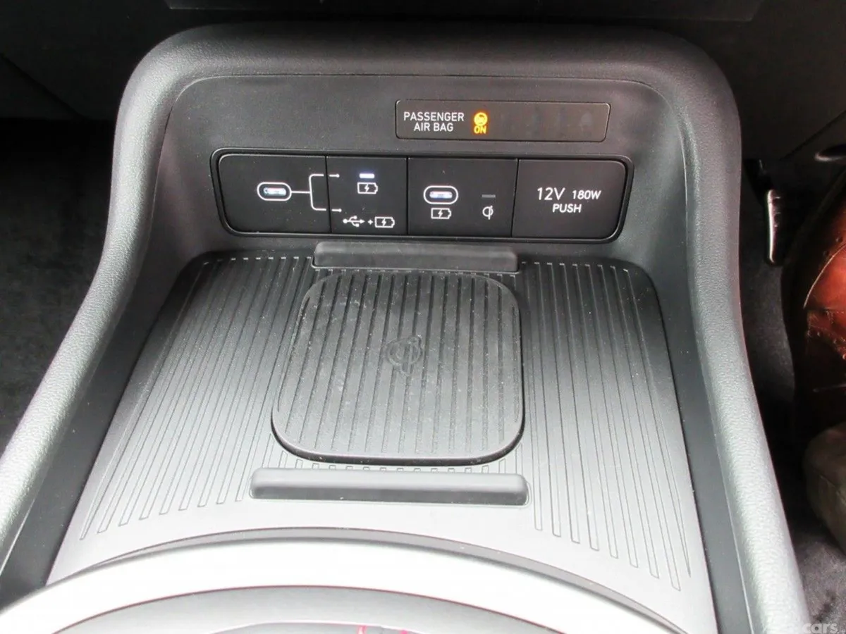 Hyundai KONA Hatchback, Petrol, 2025, Black