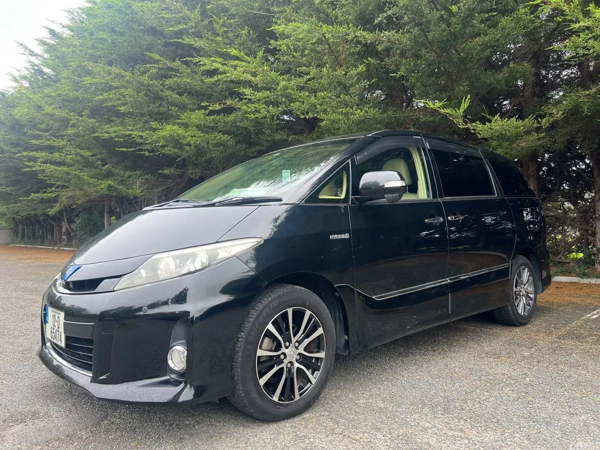 Toyota Estima MPV, Hybrid, 2012, Black