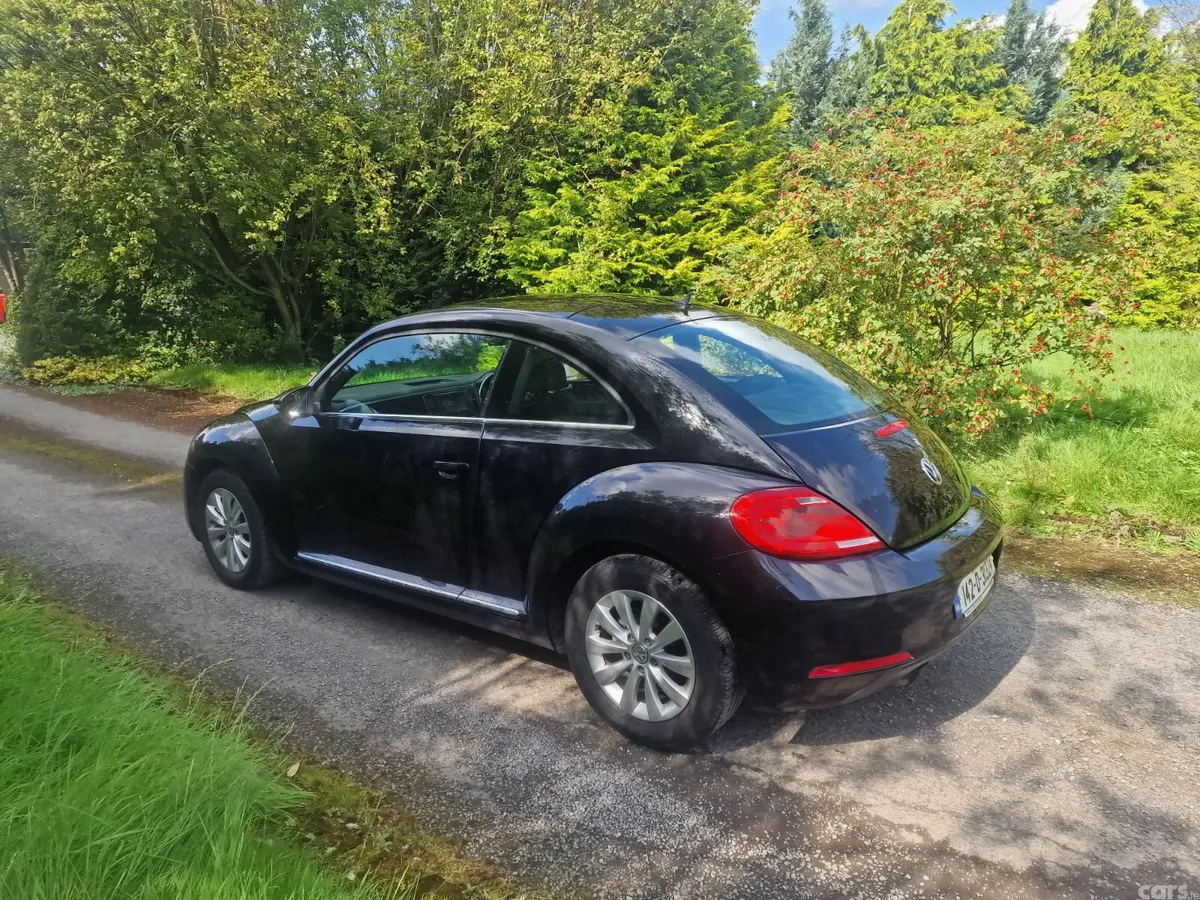 Volkswagen Beetle Hatchback, Petrol, 2014, Black