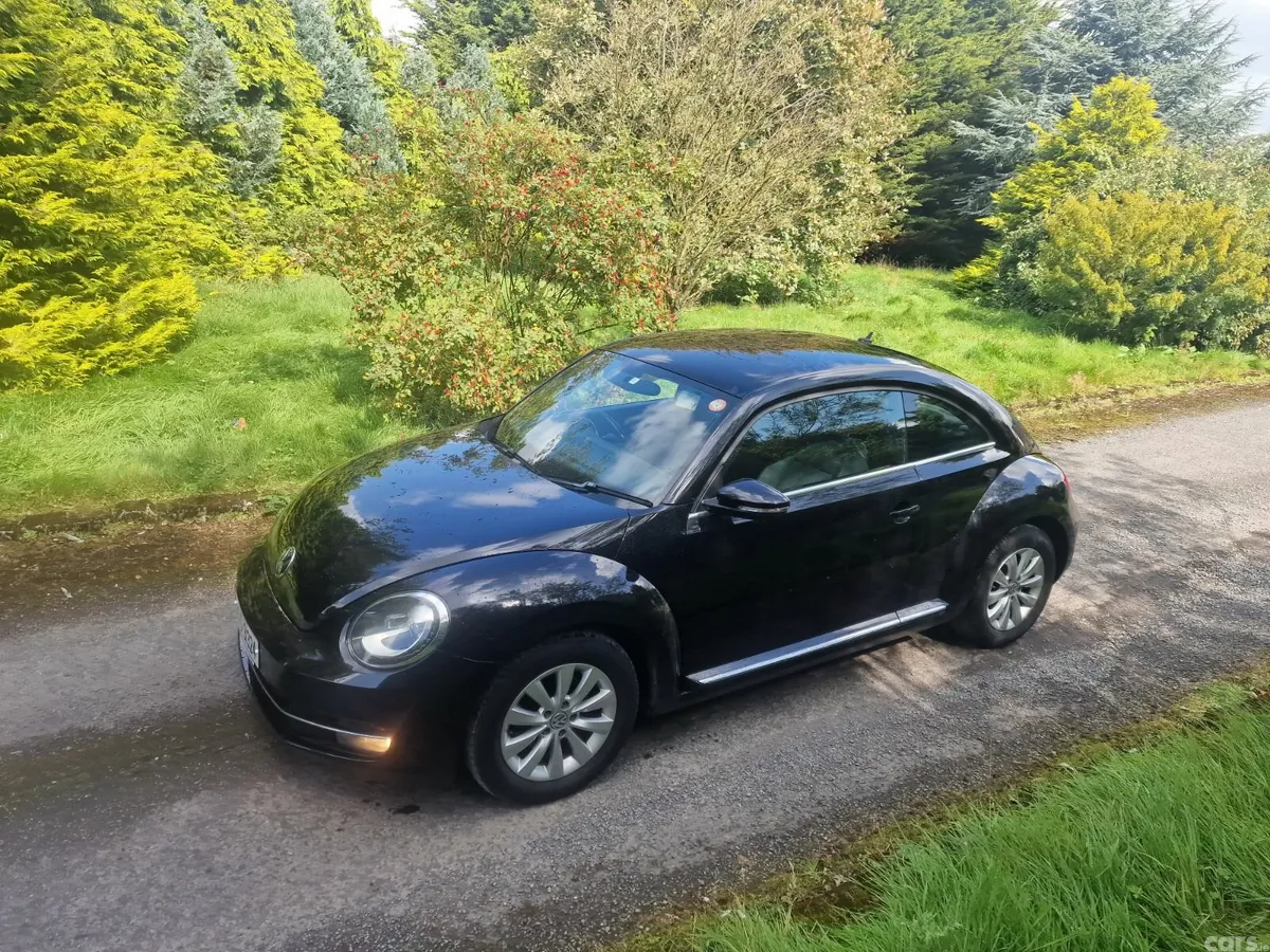 Volkswagen Beetle Hatchback, Petrol, 2014, Black