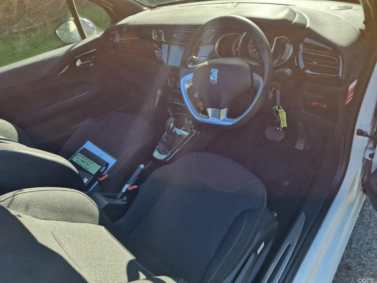 Citroen DS 3 Convertible, Petrol, 2017, White