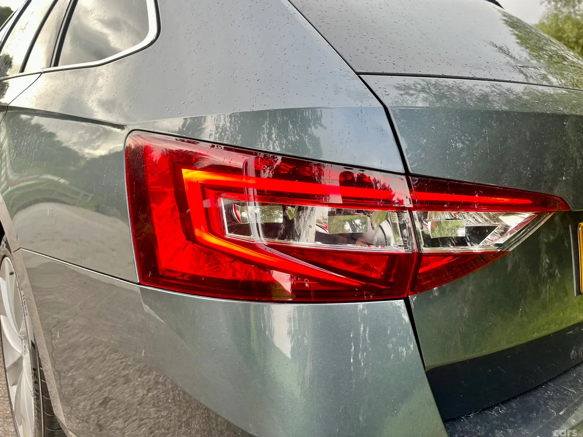 Skoda Superb Estate, Diesel, 2019, Grey