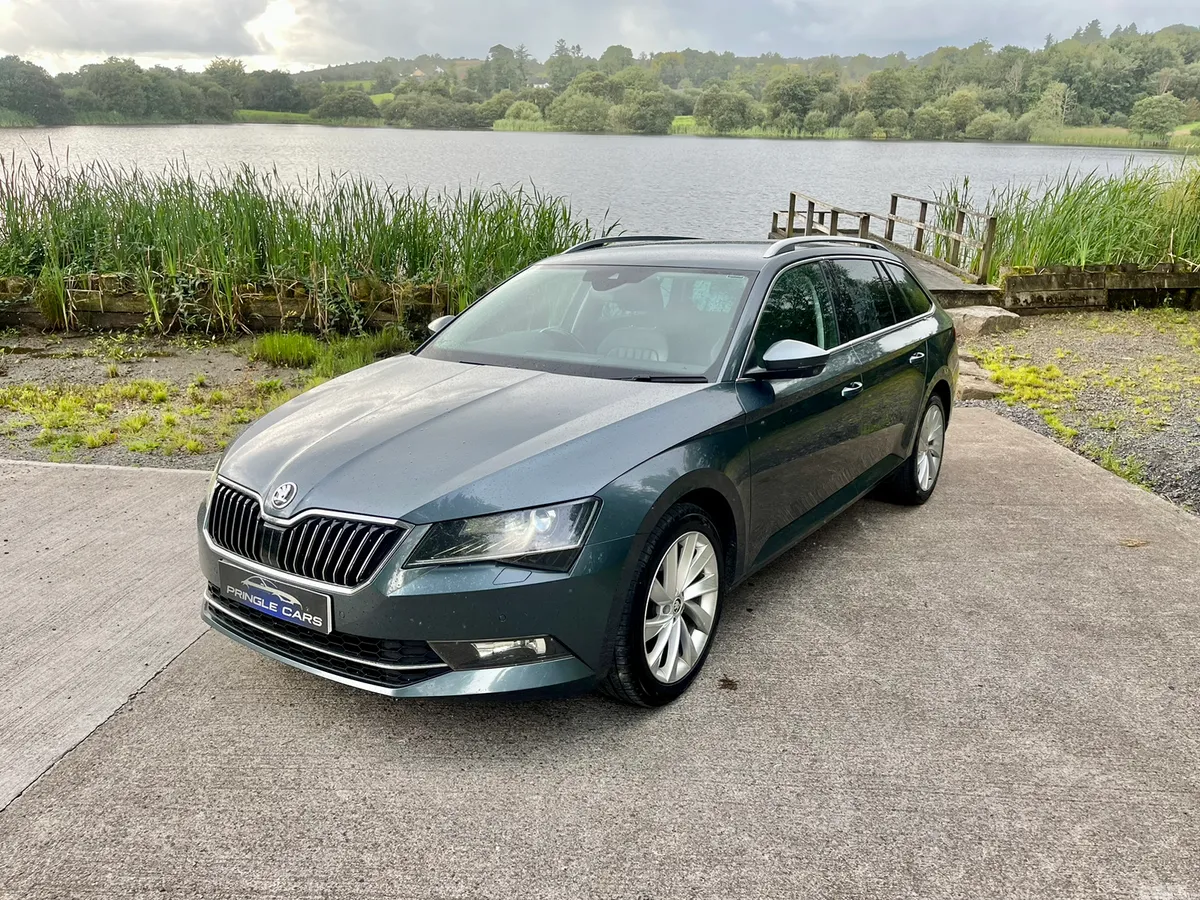Skoda Superb Estate, Diesel, 2019, Grey