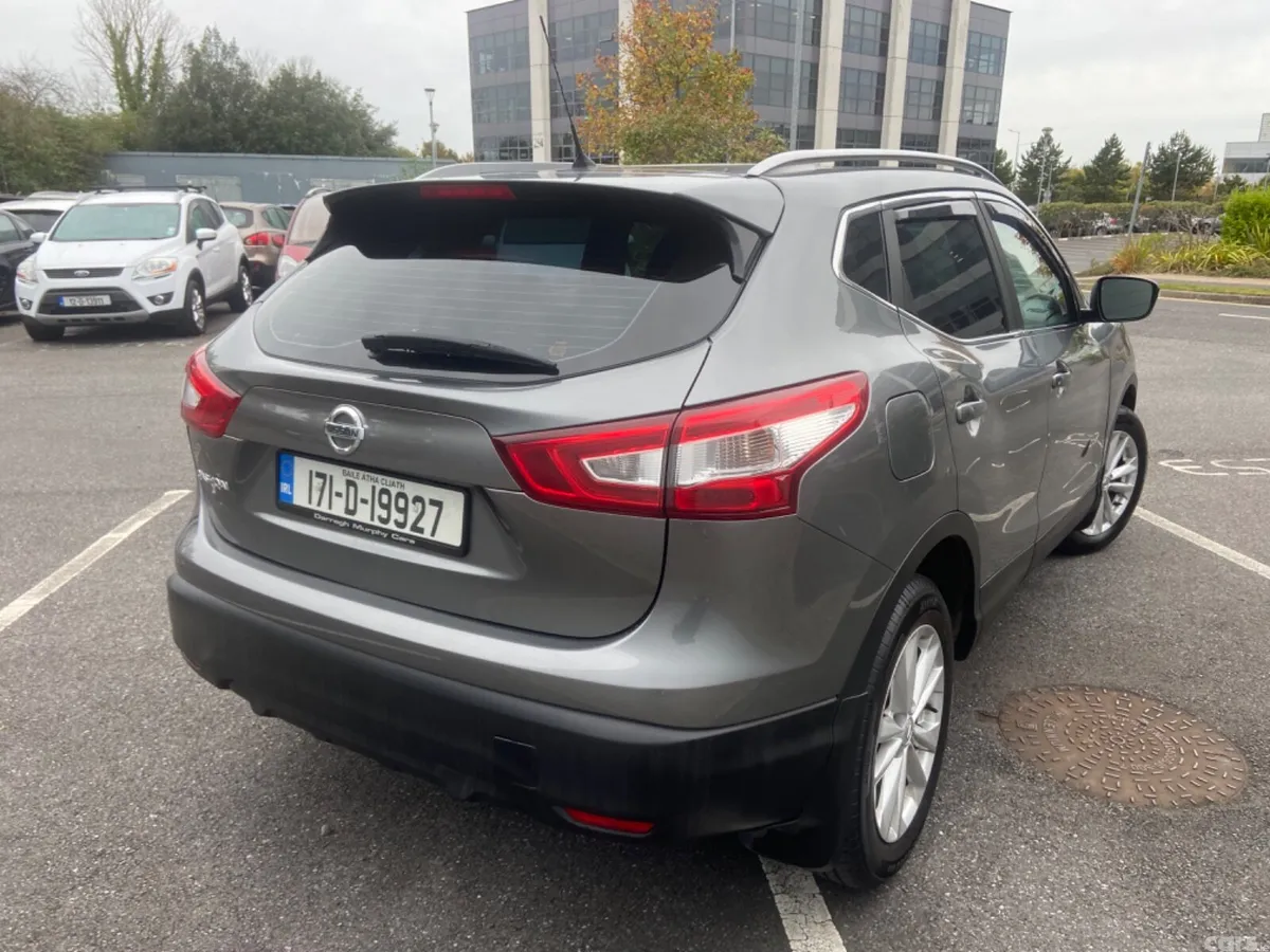 Nissan Qashqai SUV, Petrol, 2017, Grey